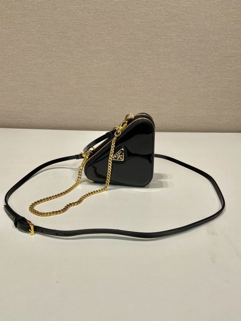 Pra*a triangle pouch